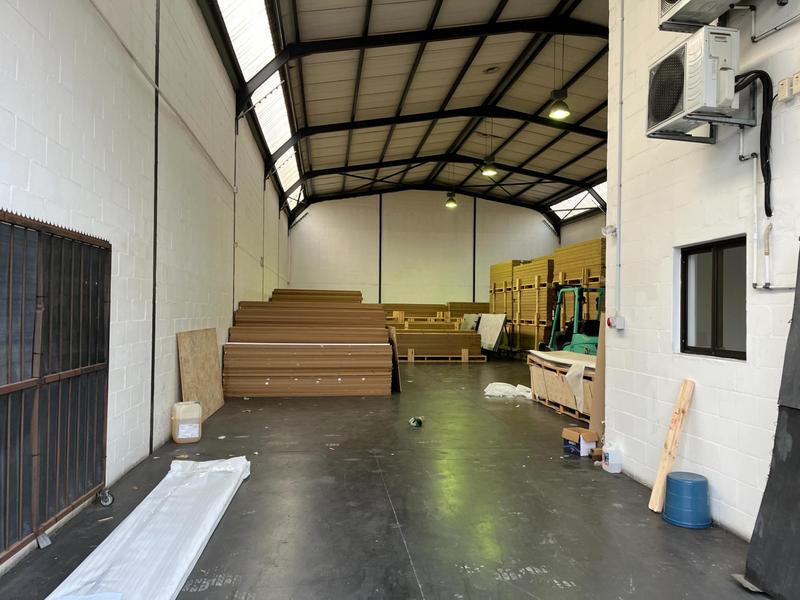 To Let Commercial Property for Rent in Montague Gardens Western Cape